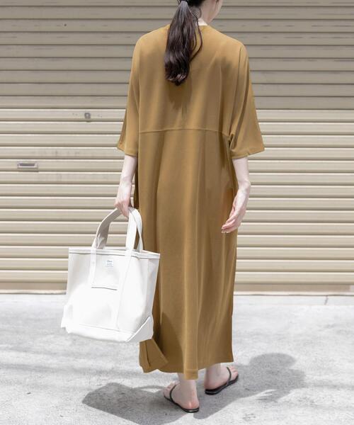 FORK&SPOON（フォークアンドスプーン）の「FORK&SPOON　モダールカノコクルーネックワンピース（ワンピース・レディース・ブラック/グリーン系その他/キャメル・1/2）」の22枚目の写真