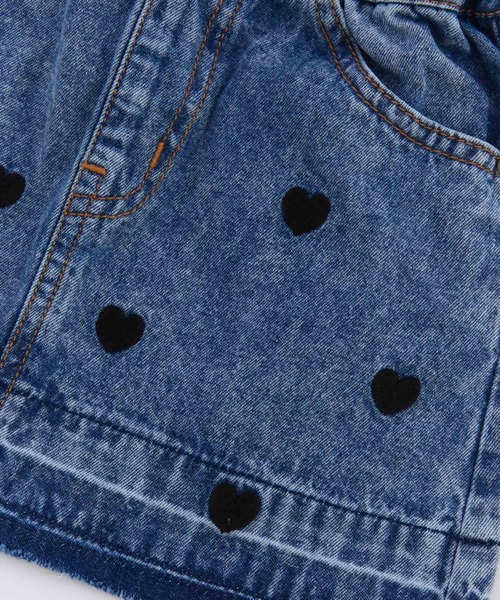 Ocean&Ground（オーシャン&グラウンド）の「Jr.ﾊｰﾄ刺繍ﾃﾞﾆﾑﾐﾆｽｶｰﾄ（デニムスカート・キッズ・ケミカルウォッシュ/ブラック・160/150）」の10枚目の写真