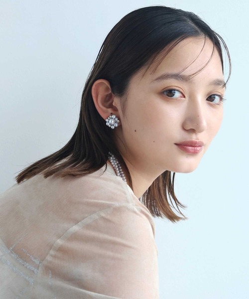 LHME(エルエイチエムイー)の「【WEB限定】“MELLOW”パールビジューイヤリング/サージカルステンレス(金属アレルギー対応)【LHME / エルエイチエムイー】(イヤリング・レディース・シルバー・ONE SIZE)」の8枚目の写真