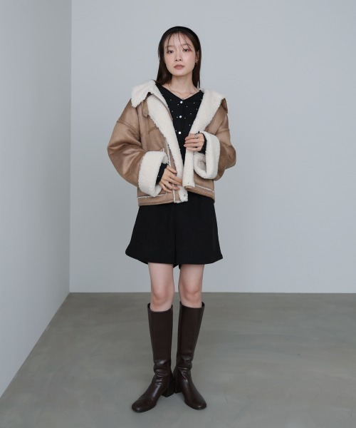 Bab(バブ)の「フェイクスエード×ボアボンディングムートンブルゾン(ムートンコート・レディース・チャコールグレー/ベージュ/ブラウン・M)」の16枚目の写真