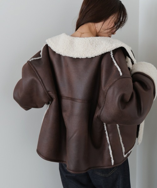 Bab(バブ)の「フェイクスエード×ボアボンディングムートンブルゾン(ムートンコート・レディース・チャコールグレー/ベージュ/ブラウン・M)」の5枚目の写真