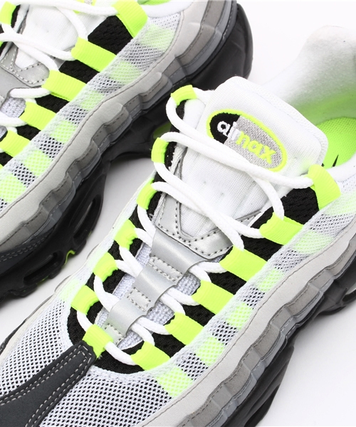 NIKE（ナイキ）の「NIKE（ナイキ） ウィメンズエアマックス95 OG（スニーカー・レディース・イエロー・23.5cm）」の8枚目の写真