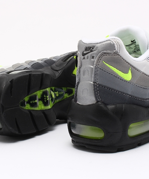 NIKE（ナイキ）の「NIKE（ナイキ） ウィメンズエアマックス95 OG（スニーカー・レディース・イエロー・23.5cm）」の10枚目の写真