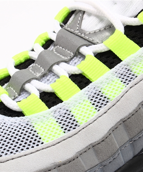 NIKE（ナイキ）の「NIKE（ナイキ） ウィメンズエアマックス95 OG（スニーカー・レディース・イエロー・23.5cm）」の7枚目の写真
