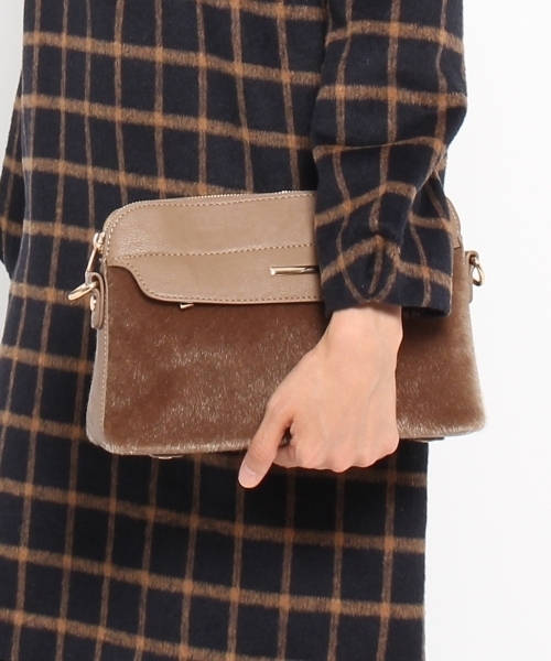 HusHusH（ハッシュアッシュ）の「タッセル付きミニショルダーバッグ（ショルダーバッグ・レディース・ホワイト/ブラウン/グレー/ブラック・00）」の11枚目の写真