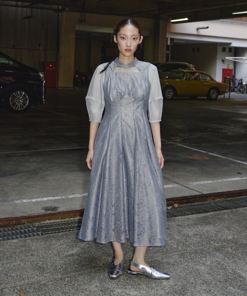 ANDRESD(アンドレスド)の「デコルテカットアウトレースドレス / decollete cut out lace dress(ドレス・レディース・グレー/ブラック/ブラウン/チャコール・S/M/L)」の8枚目の写真