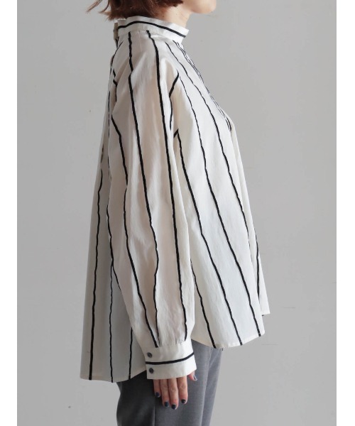 FIL DE FER(フィルデフェール)の「ベロアラインストライプ スタンドブラウス(シャツ/ブラウス・レディース・アイボリー・FREE)」の14枚目の写真