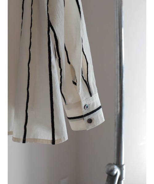 FIL DE FER(フィルデフェール)の「ベロアラインストライプ スタンドブラウス(シャツ/ブラウス・レディース・アイボリー・FREE)」の8枚目の写真