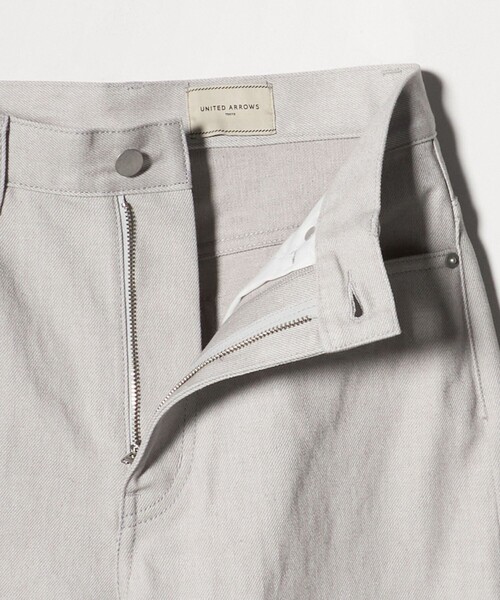 UNITED ARROWS（ユナイテッドアローズ）の「クリーン デニムパンツ（デニムパンツ・レディース・オフホワイト/ライトグレー・38/36）」の12枚目の写真