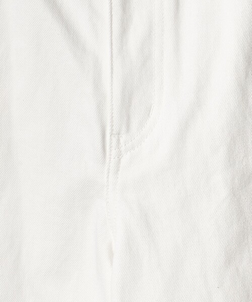 UNITED ARROWS（ユナイテッドアローズ）の「クリーン デニムパンツ（デニムパンツ・レディース・オフホワイト/ライトグレー・38/36）」の20枚目の写真