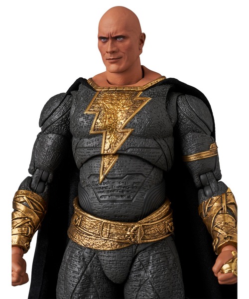 MAFEX BLACK ADAM (GOLD SUIT) 【公式通販】