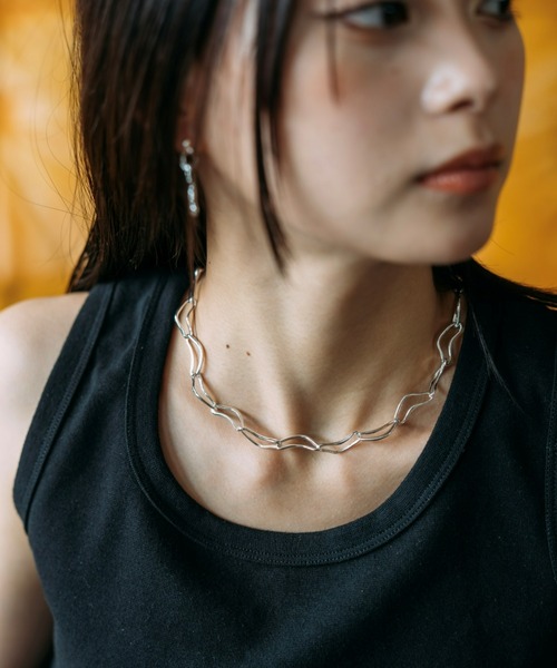 Nothing And Others（ナッシングアンドアザーズ）の「「Nothing And Others/ナッシングアンドアザーズ」Bananamotif Necklace（ネックレス・レディース・シルバー・FREE）」の3枚目の写真