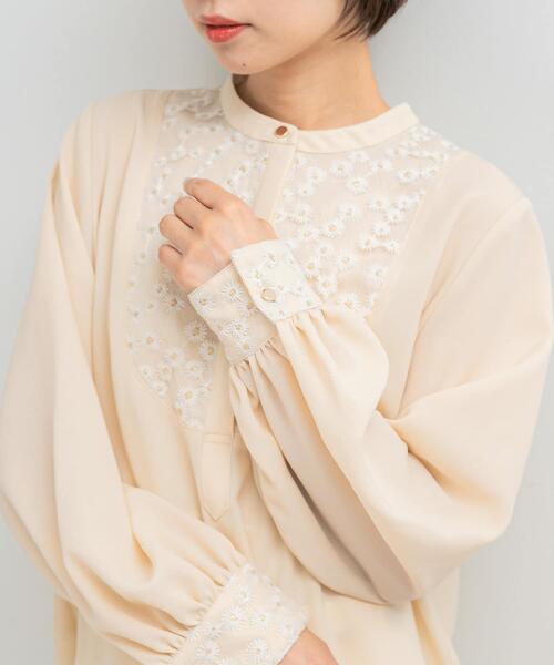 ウォッシャブルフラワー刺繍レースブラウス（シャツ/ブラウス）｜URBAN