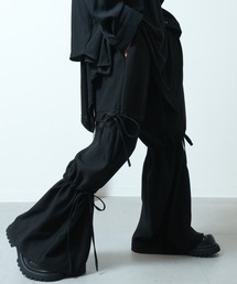 Ruze（ルゼ）の「Asymmetry drawstring wide pants / アシンメトリー ドローストリング ワイドパンツ（その他パンツ）」