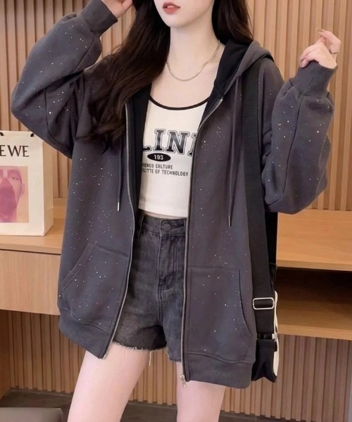 yuue' ( wear )(ユーイ)の「ラメグリッターオーバーサイズジップフーディー/キラキラパーカー(パーカー・レディース・ブラック/チャコールグレー・FREE)」の16枚目の写真