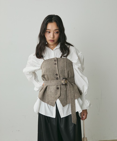 Lunea（ルネア）の「ベルト付き2wayビスチェ（キャミソール・レディース・グレー/ブラウン・FREE）」の9枚目の写真