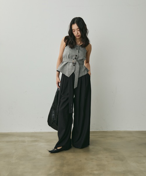 Lunea（ルネア）の「ベルト付き2wayビスチェ（キャミソール・レディース・グレー/ブラウン・FREE）」の11枚目の写真