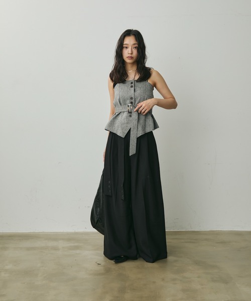 Lunea（ルネア）の「ベルト付き2wayビスチェ（キャミソール・レディース・グレー/ブラウン・FREE）」の12枚目の写真