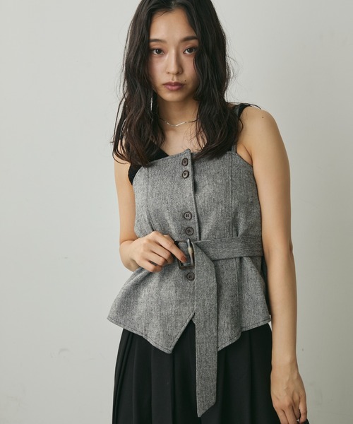 Lunea（ルネア）の「ベルト付き2wayビスチェ（キャミソール・レディース・グレー/ブラウン・FREE）」の7枚目の写真