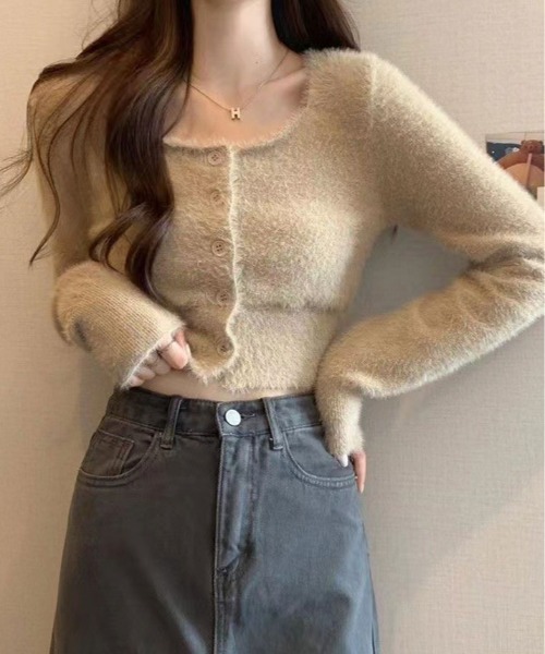 kirakiraShop(キラキラショップ)の「ショート丈 シャギー ニット カーディガン(ニット/セーター・レディース・ブラック/ホワイト/ベージュ・FREE)」の3枚目の写真