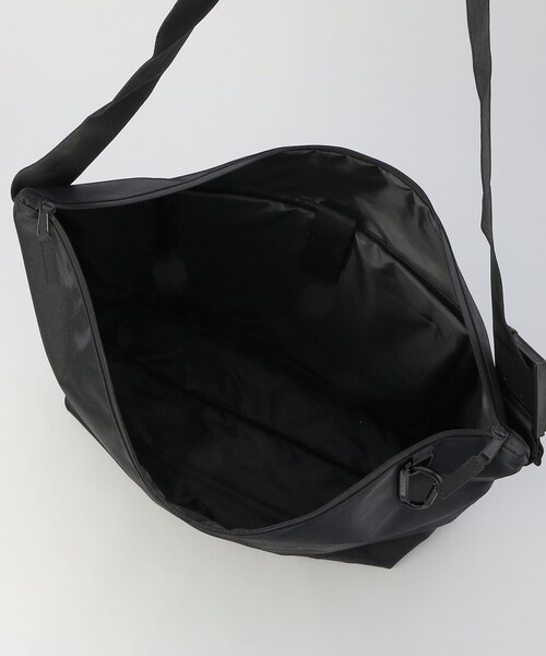 NOLLEY'S LIGHT(ノーリーズライト)の「【ADAM PATEK】 water repellent nylon shoulder big bag(ショルダーバッグ・メンズ・ブラック/オリーブ・FREE)」の5枚目の写真