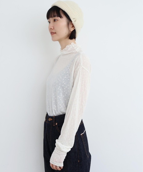 l'atelier du savon(アトリエドサボン)の「_透けてるドット タートルインナー(Tシャツ/カットソー・レディース・ブラック/オフホワイト・FREE)」の7枚目の写真