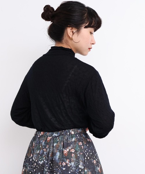 l'atelier du savon(アトリエドサボン)の「_透けてるドット タートルインナー(Tシャツ/カットソー・レディース・ブラック/オフホワイト・FREE)」の20枚目の写真