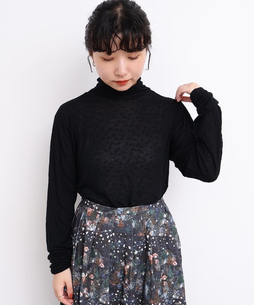 l'atelier du savon(アトリエドサボン)の「_透けてるドット タートルインナー(Tシャツ/カットソー・レディース・ブラック/オフホワイト・FREE)」の22枚目の写真