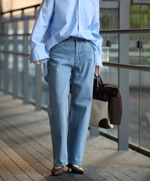 SLOBE IENA（スローブイエナ）の「《4サイズ展開/追加7》LE DENIM ストレートデニムパンツ（デニムパンツ・レディース・ブラック/サックスブルー・34/36/38/40）」の21枚目の写真