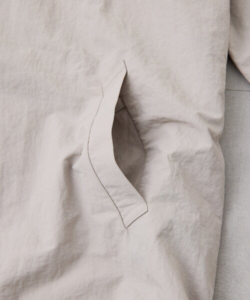 ear PAPILLONNER（イアパピヨネ）の「【はぴだんぶい×PEZ(ペッツ)×ear】コラボレインコート（その他アウター・レディース・ライトグレー・FREE）」の16枚目の写真