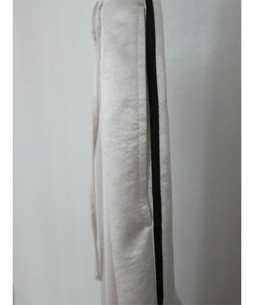 TRUNC(トランクエイティーエイト)の「Side Line Satin Pants(その他パンツ・レディース・ブラック/アイボリー・FREE)」の11枚目の写真