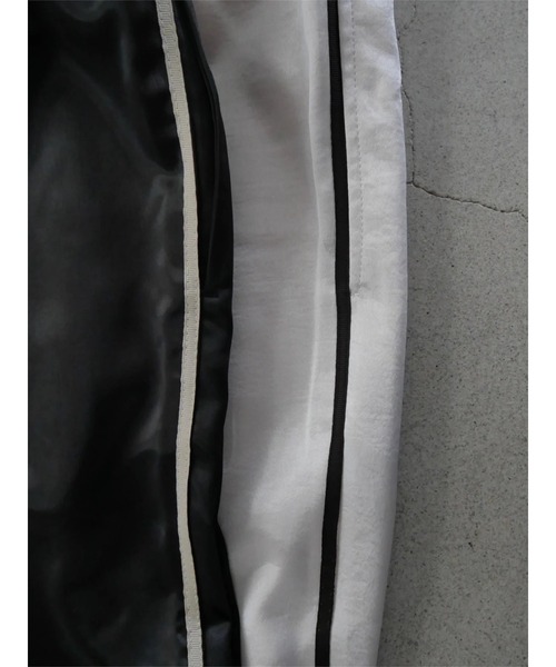 TRUNC(トランクエイティーエイト)の「Side Line Satin Pants(その他パンツ・レディース・ブラック/アイボリー・FREE)」の13枚目の写真