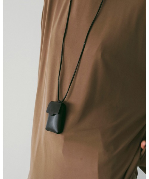 anuke（アンヌーク）の「2way Multi Case（ショルダーバッグ）」 - WEAR