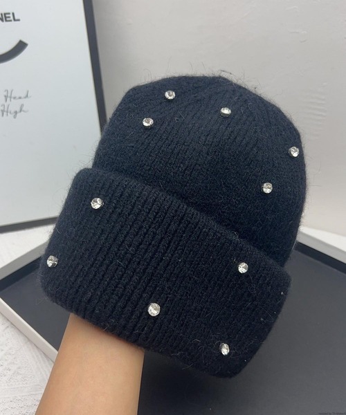 VIBGYOR（ヴィブジョー）の「pur chouchou/ビジュー リブ ニット帽 P4513（キャップ・レディース・グレー/ブラック/ホワイト/パープル・FREE）」の2枚目の写真