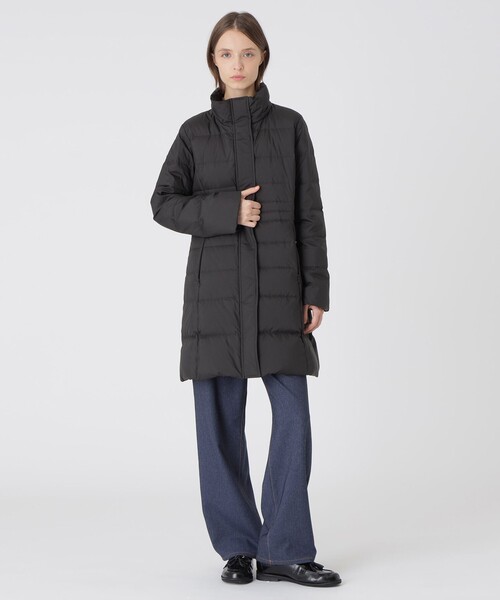 BLUE LABEL CRESTBRIDGE(ブルーレーベルクレストブリッジ)の「【一部店舗限定】タフタロングダウンコート(ダウンジャケット/コート・レディース・ダークネイビー/ブラック/ホワイト系その他・40/36/38)」の13枚目の写真
