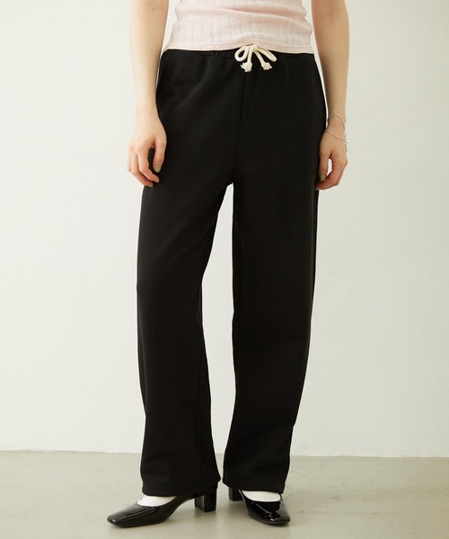 MILKFED.（ミルクフェド）の「LOOSE SWEATPANTS（スウェットパンツ・レディース・ライトブルー/ブラック/オートミール・M/S）」の2枚目の写真