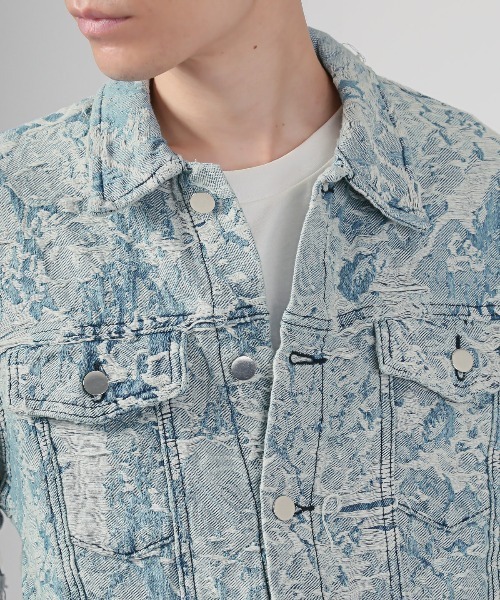 LUXSTYLE（ラグスタイル）の「ダメージ加工花柄デニムジャケット（デニムジャケット・メンズ・ブルー・L/M）」の9枚目の写真