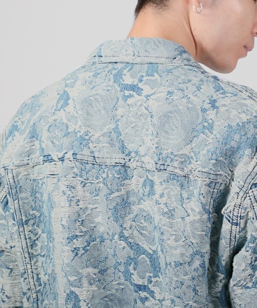 LUXSTYLE（ラグスタイル）の「ダメージ加工花柄デニムジャケット（デニムジャケット・メンズ・ブルー・L/M）」の11枚目の写真