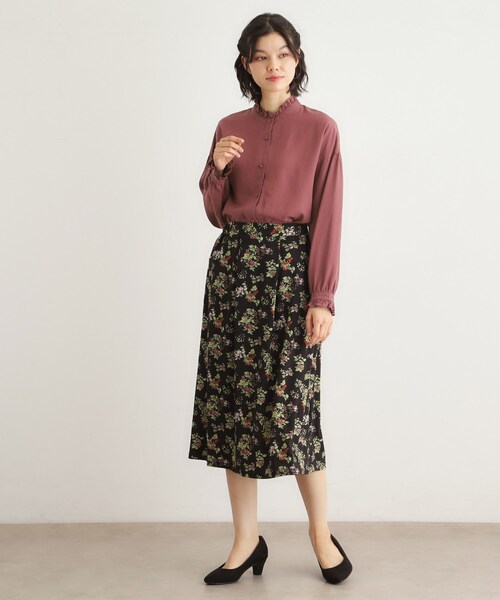 LAURA ASHLEY(ローラアシュレイ)の「【洗える/羽織に使える】セルロース フリルブラウス(シャツ/ブラウス・レディース・ベージュ/レッド・38)」の8枚目の写真