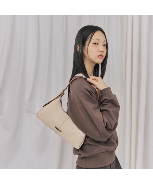 LAP(ラップ)の「TRAPEZIUM SHOULDER BAG AR7AB821(ショルダーバッグ・レディース・ブラック/ベージュ・FREE)」の9枚目の写真