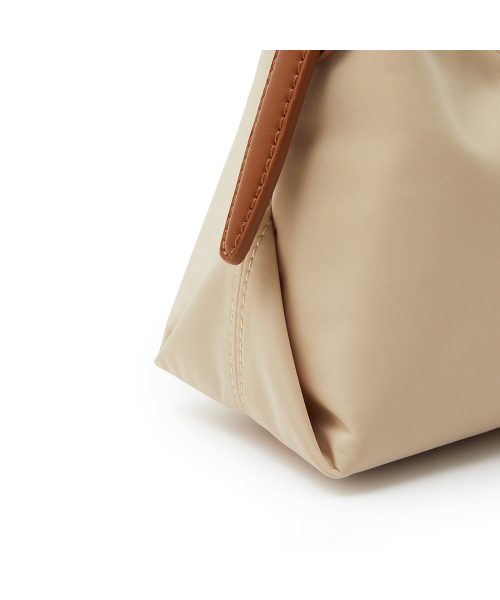 LAP(ラップ)の「TRAPEZIUM SHOULDER BAG AR7AB821(ショルダーバッグ・レディース・ブラック/ベージュ・FREE)」の5枚目の写真