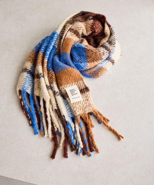 studio CLIP（スタディオクリップ）の「静電気軽減ふわふわストール（マフラー・レディース・ブルー/イエロー/オレンジ/ベージュ/ピンク/グリーン・FREE）」の4枚目の写真