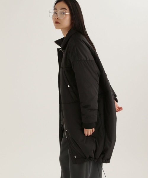 studio CLIP(スタディオクリップ)の「【daily CLIP】モンスター中綿コート(ダウンジャケット/コート・レディース・ベージュ/ブラック・FREE)」の4枚目の写真