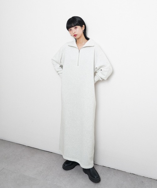 Chillfar（チルファー）の「ハーフジップスウェットワンピース（ワンピース・レディース・ブラック/ブラウン系/グレー/ネイビー系/バーガンディー/オートミール・MEDIUM/LARGE）」の4枚目の写真