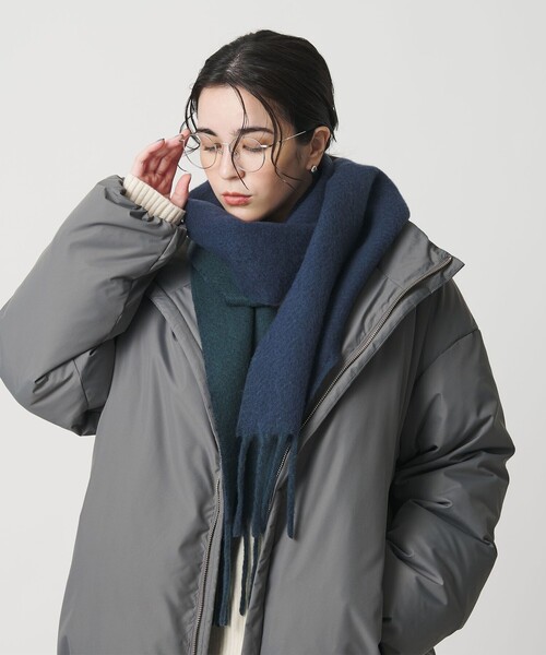 BEAUTY&YOUTH UNITED ARROWS（ビューティーアンドユースユナイテッドアローズ）の「リバーシブル ソフト マフラー（マフラー・レディース・オフホワイト/ネイビー/イエロー・FREE）」の19枚目の写真