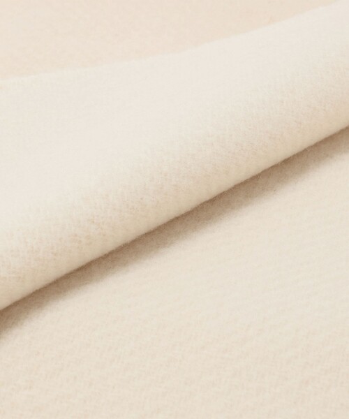 BEAUTY&YOUTH UNITED ARROWS（ビューティーアンドユースユナイテッドアローズ）の「リバーシブル ソフト マフラー（マフラー・レディース・オフホワイト/ネイビー/イエロー・FREE）」の10枚目の写真