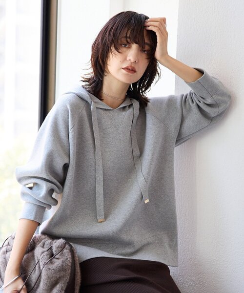 RIVE DROITE（リヴドロワ）の「【ロングシーズン活躍】スエットライクフーディニット（ニット/セーター・レディース・ライトグレー/ピンク/オフホワイト・FREE）」の2枚目の写真