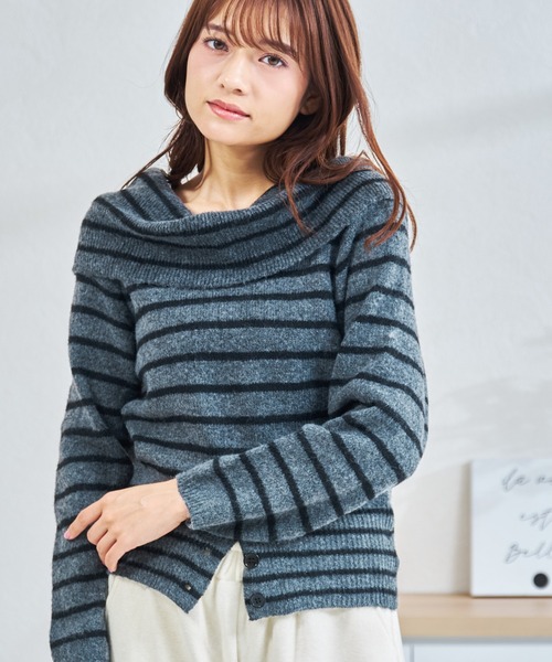 MISCH MASCH(ミッシュマッシュ)の「ZOZO限定 ボーダー配色オフショルニット(ニット/セーター・レディース・グレー/ブラウン・フリ-)」の2枚目の写真