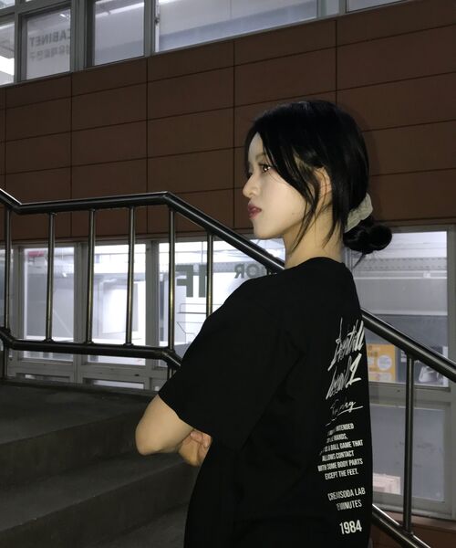 CREAM SODA LAB（クリームソーダラボ）の「15MIN クォーター チームプレイ グラフィック ロゴ 半袖Tシャツ ブラック ホワイト（Tシャツ/カットソー・レディース・その他・LARGE/MEDIUM/X-LARGE/XX-LARGE）」の16枚目の写真
