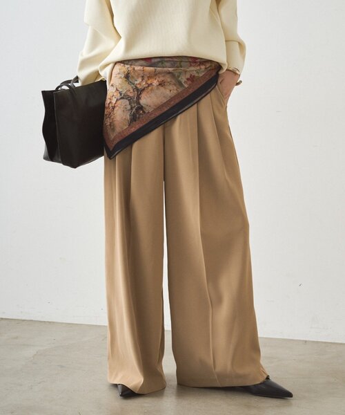 LOUNGEDRESS（ラウンジドレス）の「2タックワイドパンツ（その他パンツ・レディース・ネイビー/ベージュ/アイボリー/ブラック・SMALL/MEDIUM）」の3枚目の写真